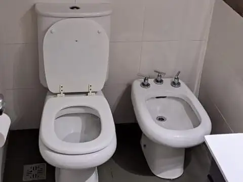 Av. Rivadavia  al 1600