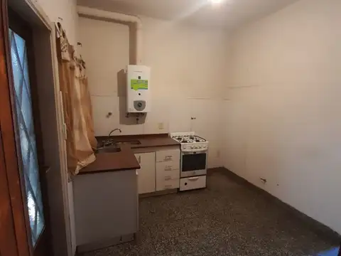 Depto Tipo Casa 3 ambientes con 1 baño