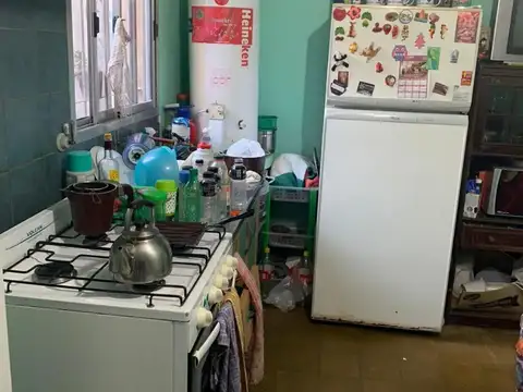Casa 2 ambientes con 1 baño