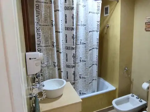 Departamento en Alquiler con 1 cochera