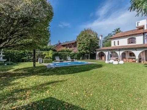 Casa 6 ambientes con 2 baños