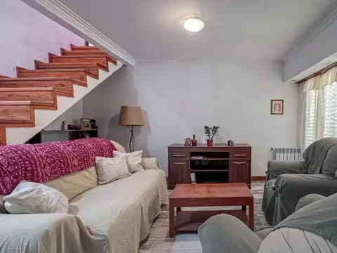 Casa 4 ambientes con 3 baños