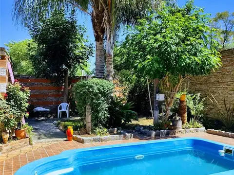 Casa 5 ambientes con 2 baños