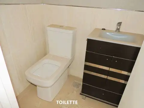 Depto Tipo Casa en Venta en Lomas del Mirador, USD 105.000