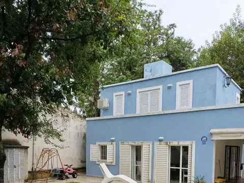 Casa en venta - 3 Dormitorios 3 Baños - Cocheras - 1.565Mts2 - Córdoba