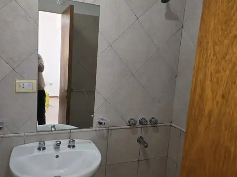 ALQUILER DEPARTAMENTO UN DORMITORIO CON PATIO SAN LORENZO 3314