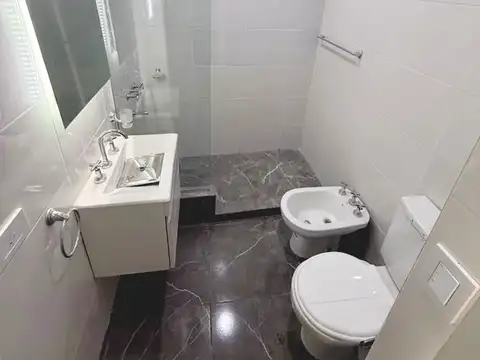 Dpto. de 2 Amb. PB con Patio en Parque Avellaneda a Estrenar