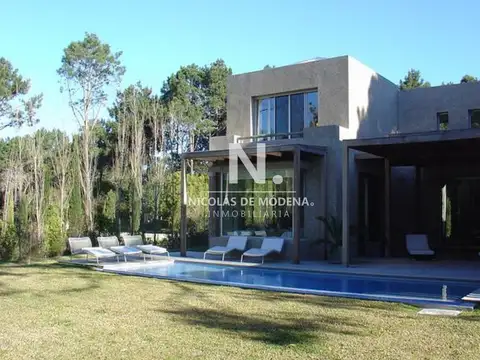 Casa en Venta de 5 dormitorios