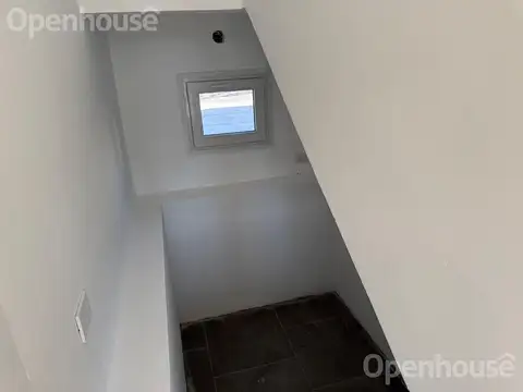 Casa 5 ambientes con 2 baños