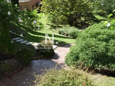 Casa 7 ambientes con 6 baños