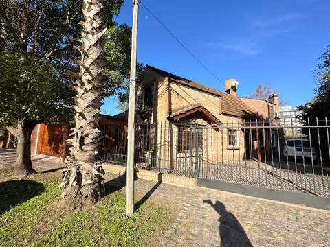 Casa - Barrio Parque Leloir