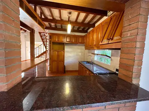 Casa - Barrio Parque Leloir