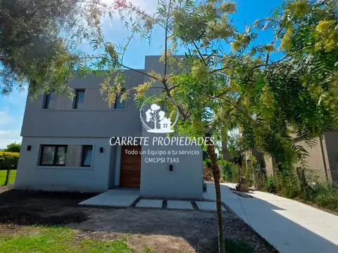 OPORTUNIDAD. Casa en venta de 5 amb. Lote Interno. Barrio Santa Elena. Pilar. 100