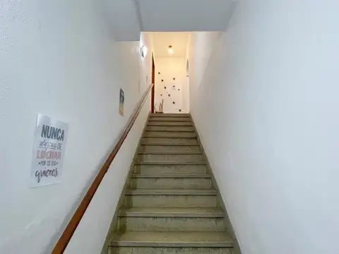 Yrigoyen 1695 , Piso 1