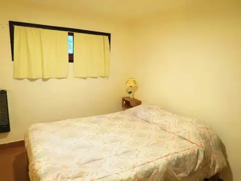 Casa 2 ambientes con 1 baño