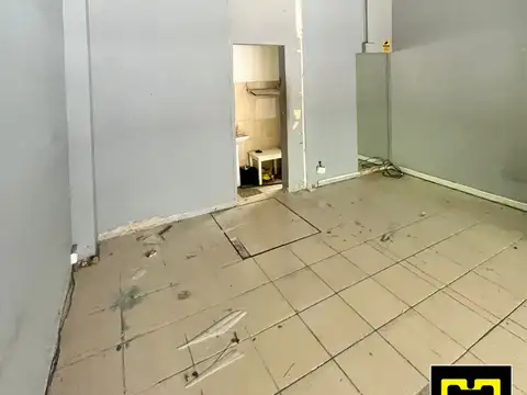 Local en alquiler muy bien ubicado sobre Av. Cordoba.