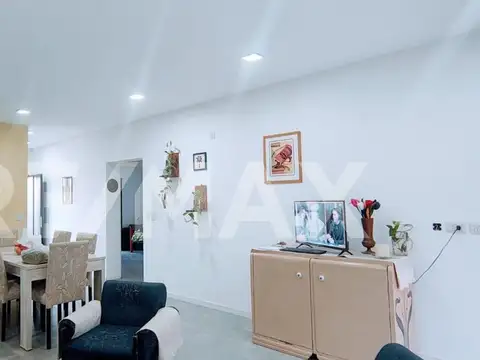 Depto Tipo Casa en Venta con 2 cocheras