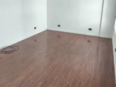 FONROUGE 500, Piso 2