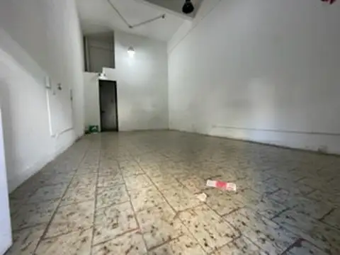 Local en Venta en Villa Luro, USD 130.000