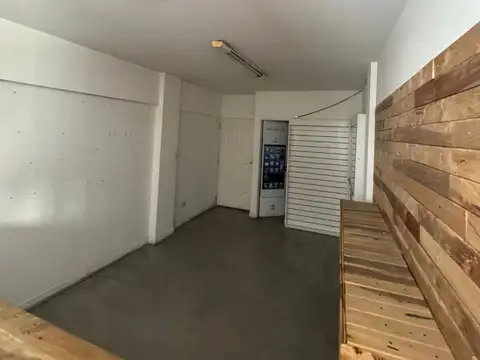 Oficina en Alquiler 24 años