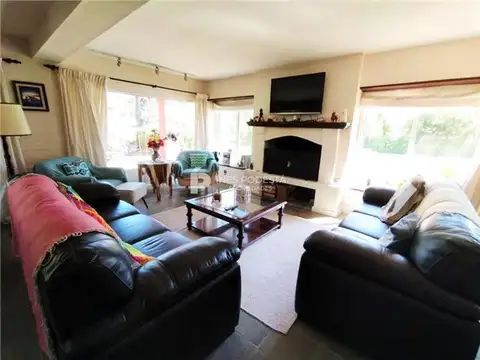 Casa en Alquiler de 4 dormitorios