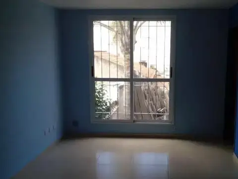 Casa en Alquiler con 1 cochera