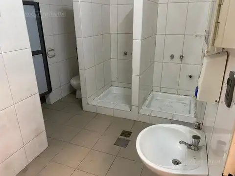 Local en Venta en Jose Leon Suarez, USD 170.000