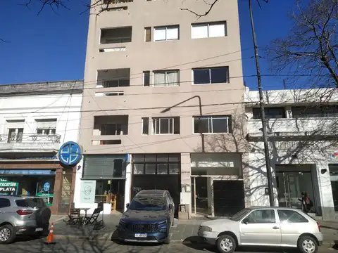 7 e/ 62 y 63 n 1463 Piso 5 Dto B