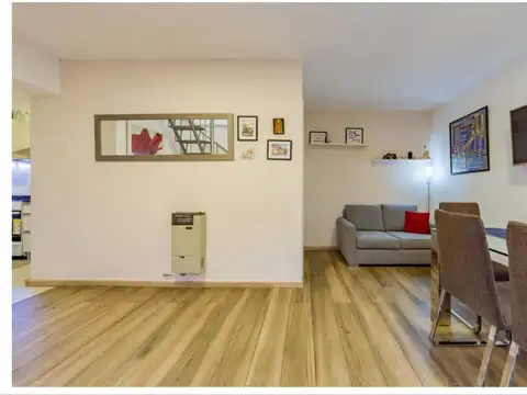 CASA EN VENTA DE PASILLO 2 DORMITORIOS ECHESORTU