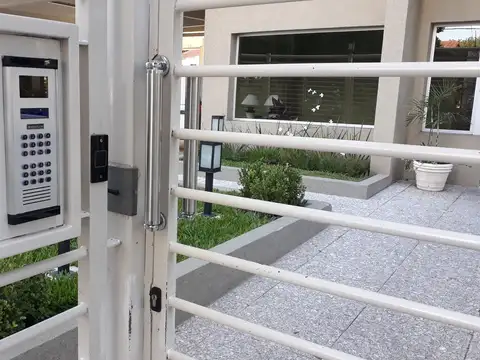 OPORTUNIDAD A ESTRENAR!EXCELENTE MONOAMBIENTE DIVISIBLE A 2 AMB EN COMPLEJO DE DEPARTAMENTOS PREMIUM