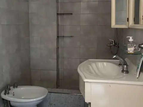Depto Tipo Casa en Venta con 1 cocheras