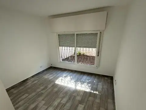 Casa en venta 3 ambientes en Castelar Norte