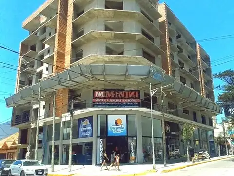 3 Ambientes a Estrenar con Balcón y Parrilla a Pasos del Mar