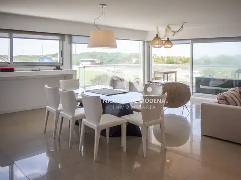 Departamento 4 ambientes con 3 baños