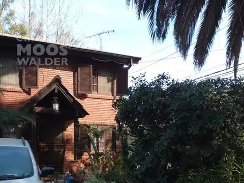 Casa 5 ambientes con 1 baño