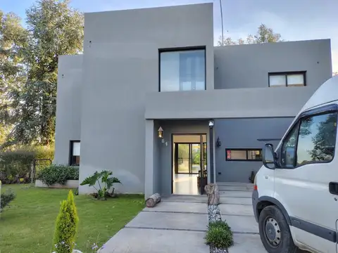 Hermosa Casa Minimalista - Barrio Privado Alvarez del Bosque