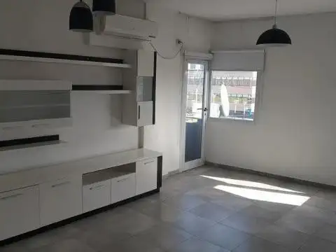 Departamento de 3 ambientes en venta en Ezeiza.
