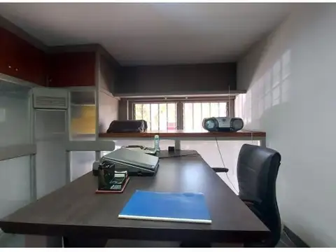 Local en Venta en Coghlan, USD 74.800