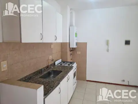 Departamento en Alquiler en Republica De La Sexta, $ 450.000