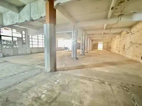 Terreno en Venta en Parque Chacabuco, USD 2.200.000