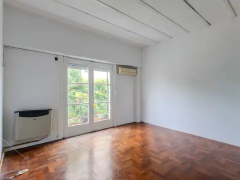 Depto Tipo Casa en Venta 44 años