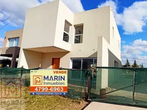 Depto Tipo Casa en Venta de 4 ambientes