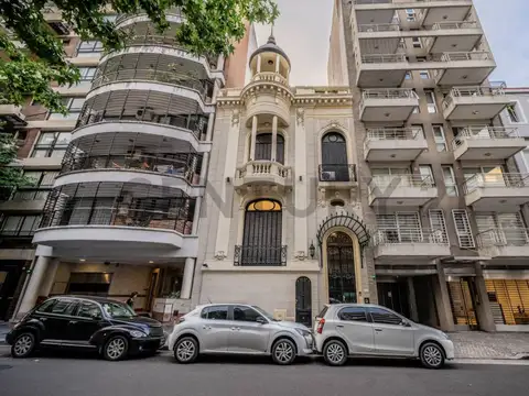Residencia de Estilo Francés | 5 Plantas con Ascensor | Ideal Firmas de Alta Gama