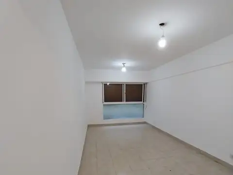 Av De Mayo 1200, Piso 7