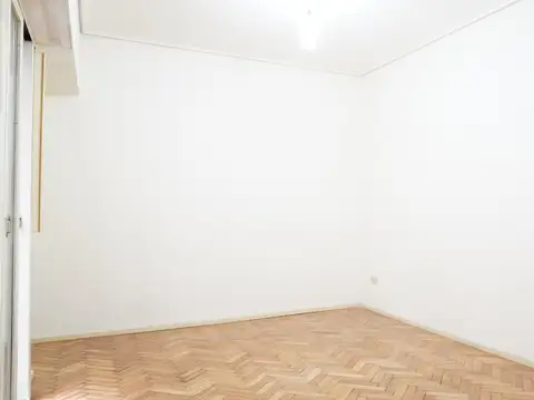 Departamento en Venta en Chacarita, USD 49.000