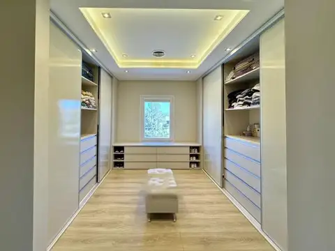 Venta Casa 7 Ambientes en Terravista