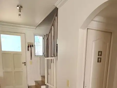 Casa 5 ambientes con 3 baños