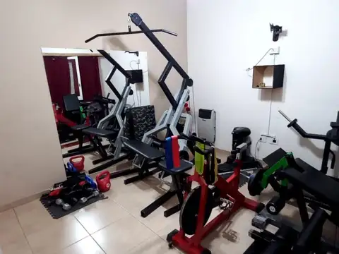 Casa + depto. en muy buena ubicacion  Ideal inversion 