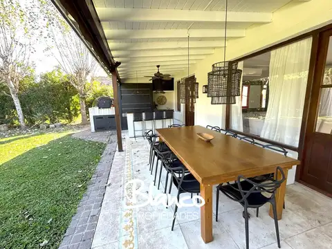 Casa en Venta en Saint Matthews, USD 340.000