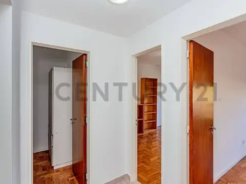 VENTA 3 AMBIENTES CON BALCON Y DEPENDENCIA VILLA GENERAL MITRE